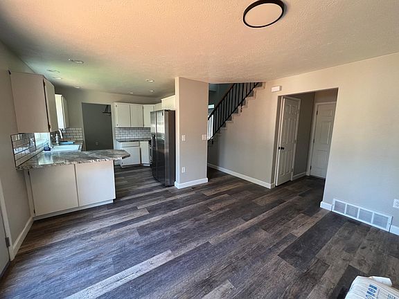 5th image of 4109 E 34th Ave