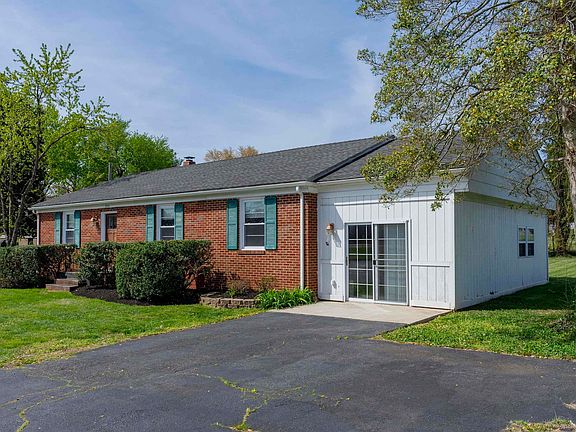 2nd image of 204 Selma Rd