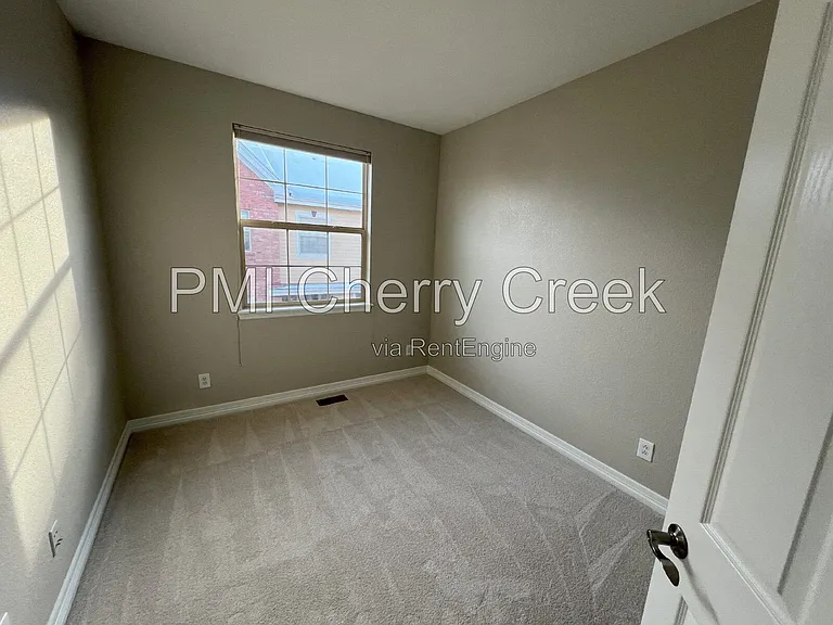 9256 Kornbrust Dr — Photo 42