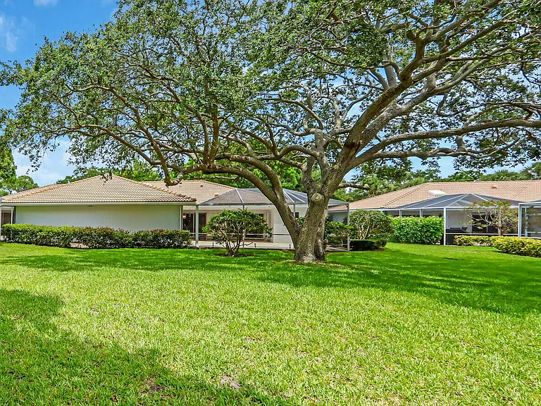 7904 Chapman Oak Ct — Photo 25