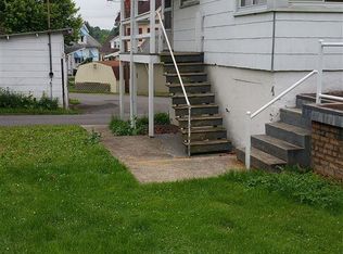 1215 Fleming Dr, Fairmont, WV 26554