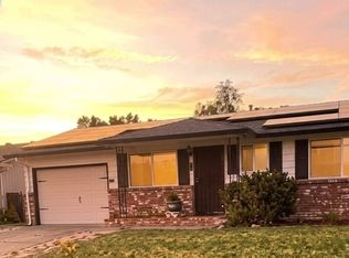 2215 Country Club Ter, Woodburn, OR 97071