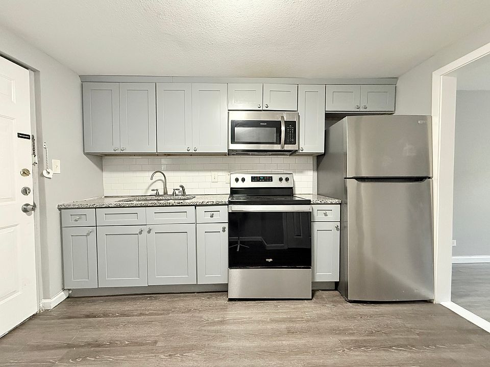 1st image of 601 Francine Dr #B