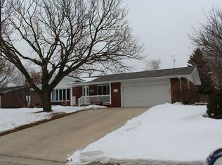 619 Maple Ln, Clarion, IA 50525