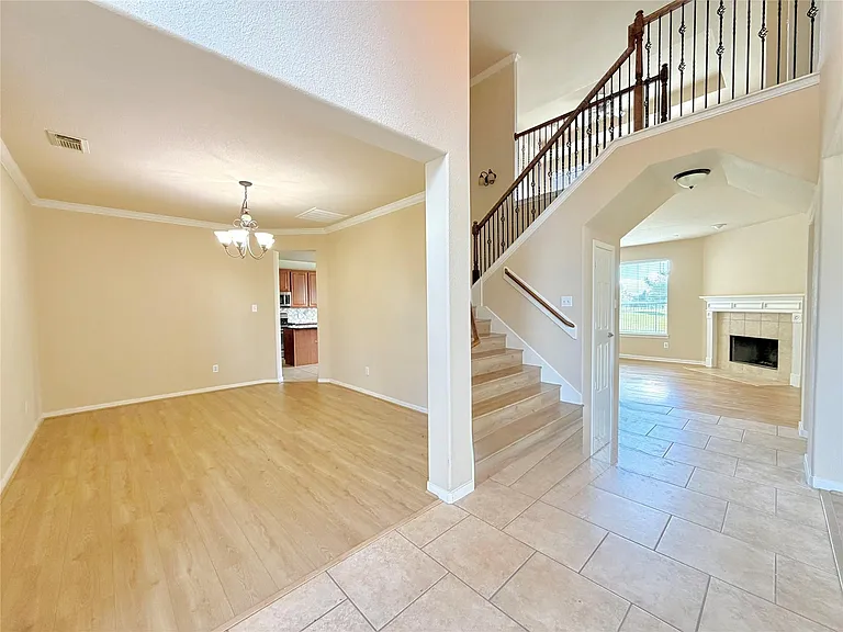 24626 Blane Dr — Photo 3