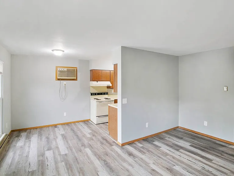 405 E Reed St #9 — Photo 8