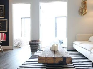 146 Meserole St APT 4J, Brooklyn, NY 11206