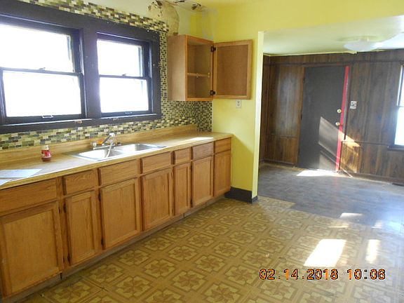 5th image of 17046 Winchester Ave