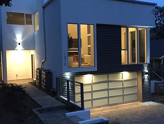 3rd image of 1210 N Avenue 63