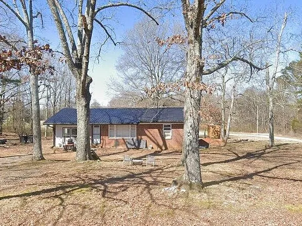 873 Matrose Carrolls Rd, Michie, TN 38357