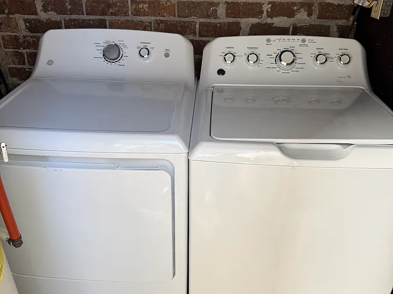 in-unit laundry