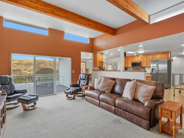 1101 5th St, Asotin, WA 99402