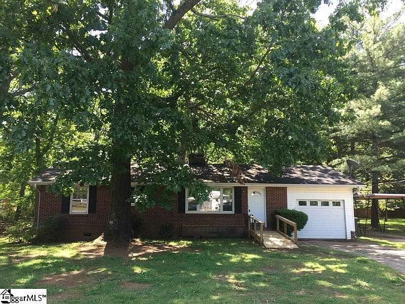 1st image of 309 Woodland Dr