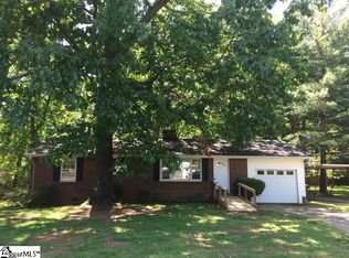 309 Woodland Dr, Mauldin, SC 29662