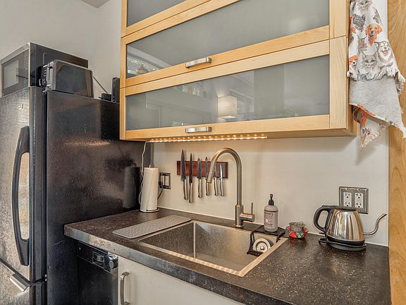Concrete countertops with flush mount sink