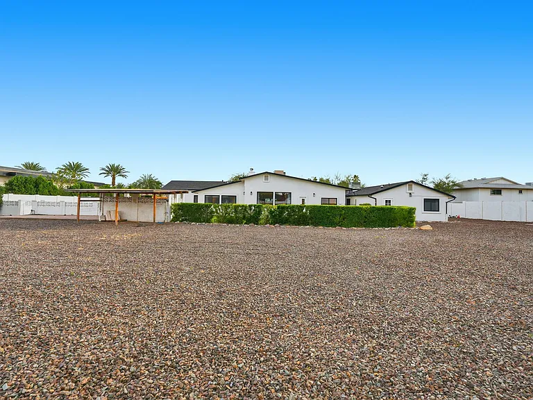 6300 E Cochise Ave — Photo 70