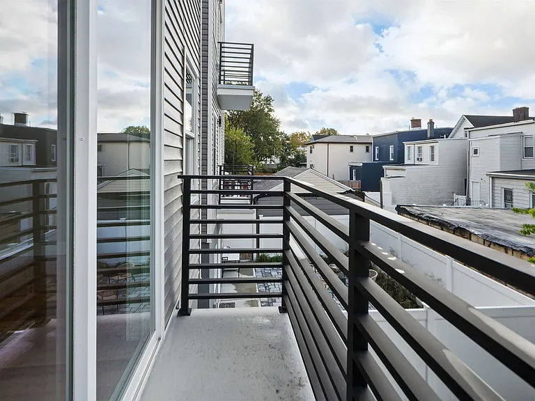 277 Pearsall Ave — Photo 15