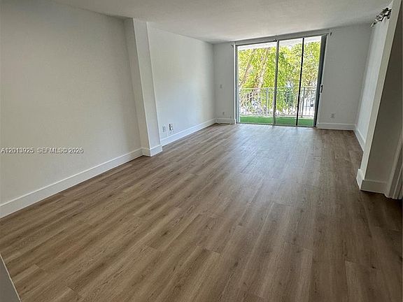 5th image of 777 NE 62nd St APT C306