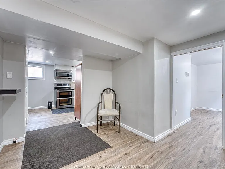 2309 Alexis Rd — Photo 29