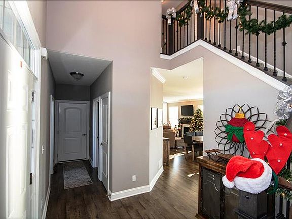 2nd image of 1703 Coldwater Creek Dr