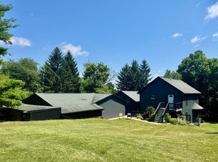 12141 Lawrence Rd, Brooklyn, MI 49230