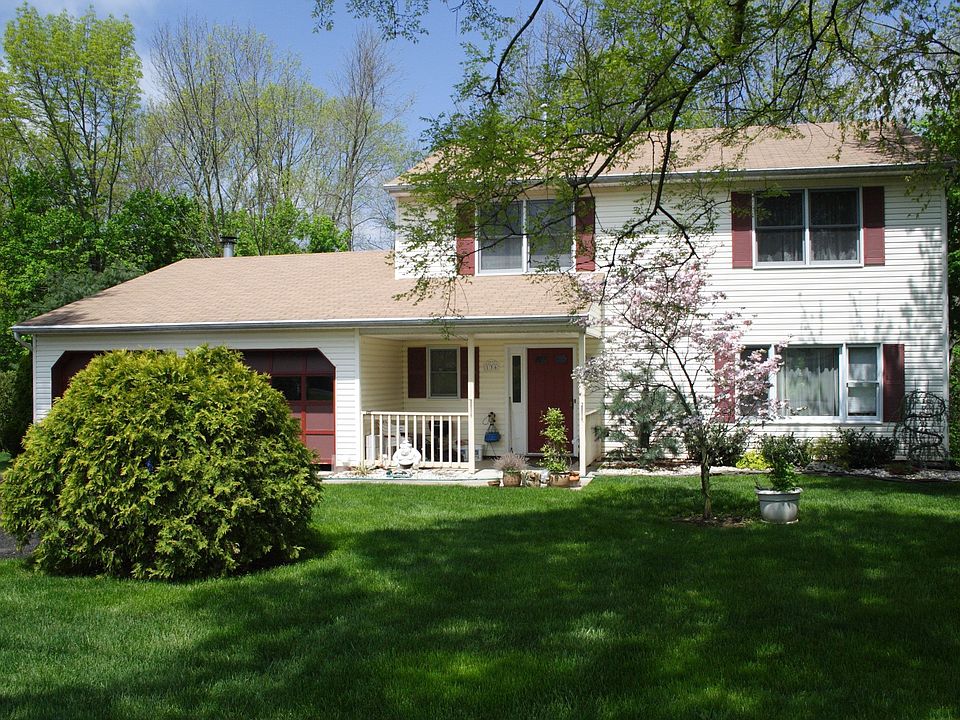 Great curb appeal