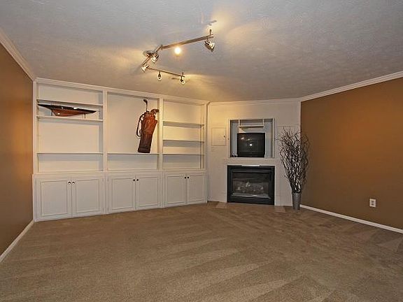 2nd image of 7980 Sunset Cove Dr