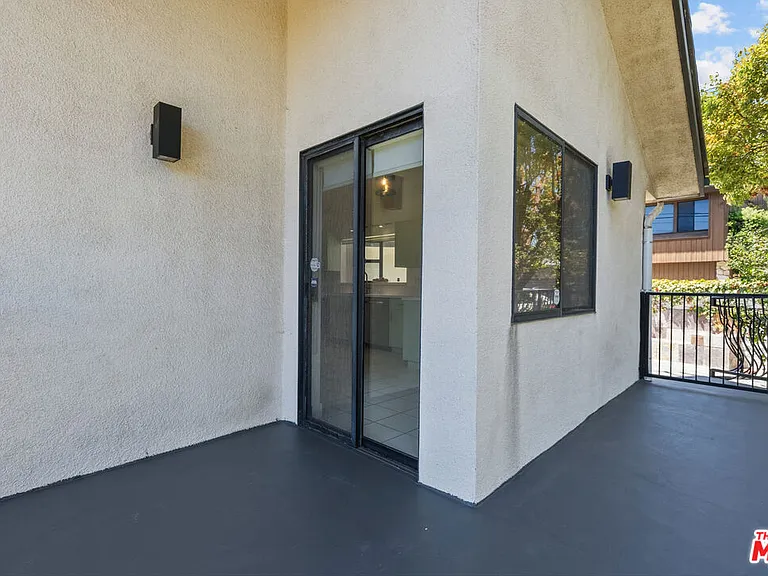 3665 Alta Mesa Dr — Photo 17