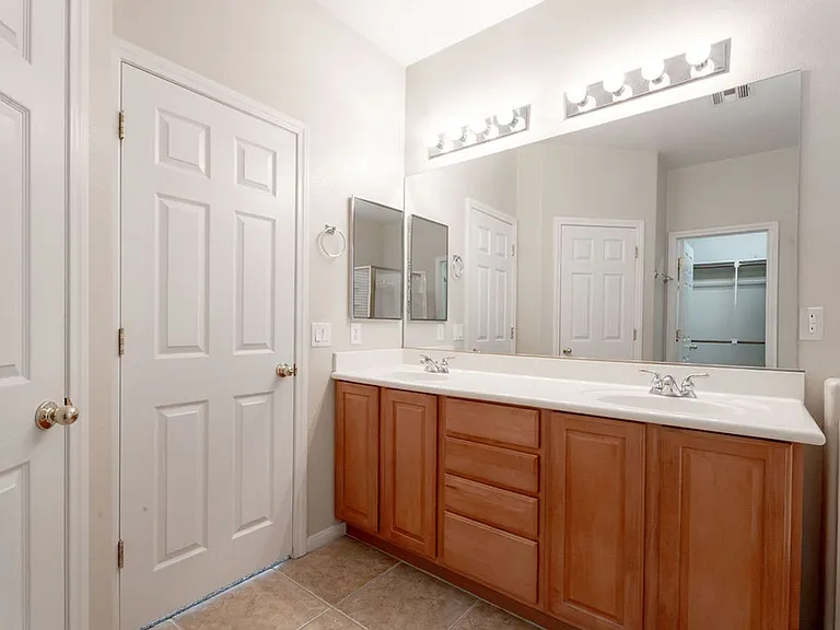 4433 Weitzman Pl — Photo 32