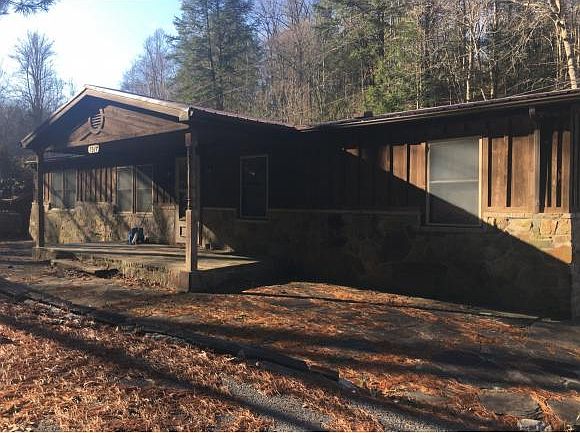 1st image of 1517 Lower Georges Fork Holw