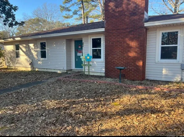 403 Fish St, Star City, AR 71667