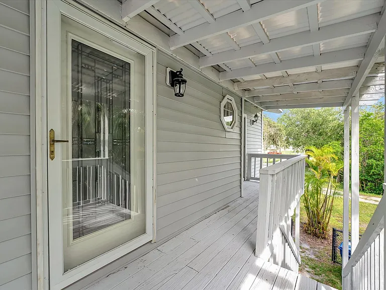 631 Harbor Ave — Photo 31