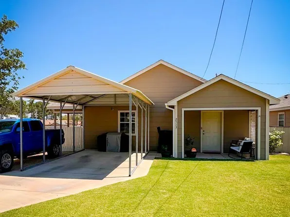 2513 Oregon St, Carlsbad, NM 88220