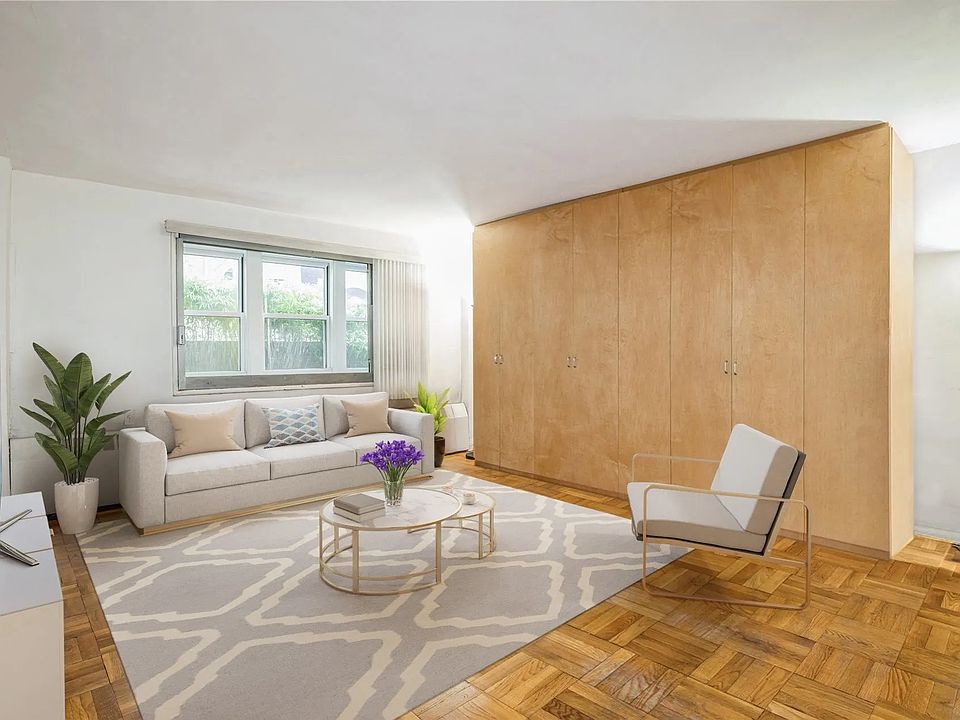 1st image of 52 Orange St #15