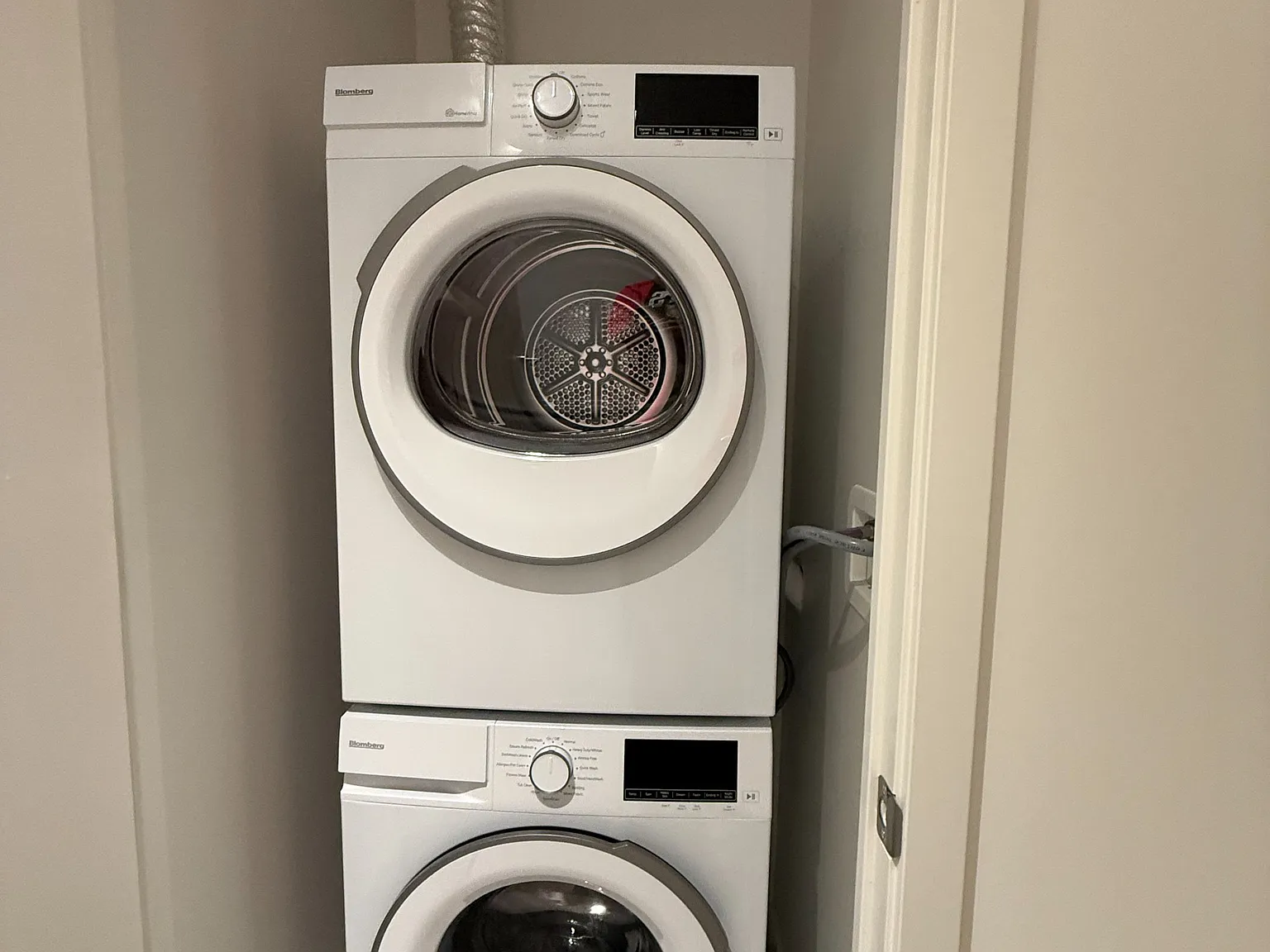 2 bed, $3,000 — Photo 3
