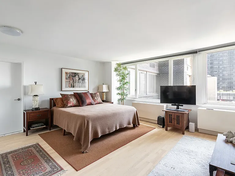 322 W 57th St #29L — Photo 4