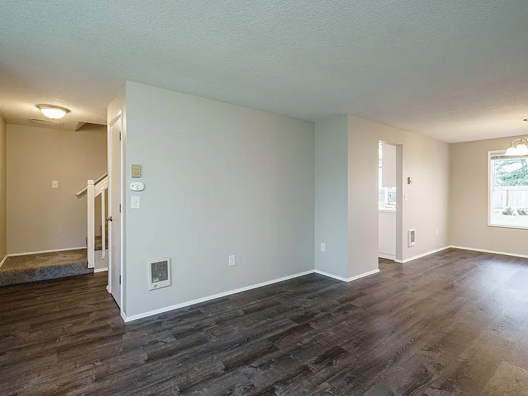 12410 NE 101st St — Photo 4