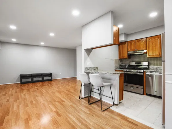 7839 Enola St APT Ta2, Mc Lean, VA 22102