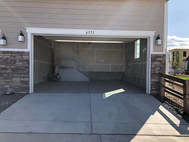 6351 N Malaya St — Photo 17