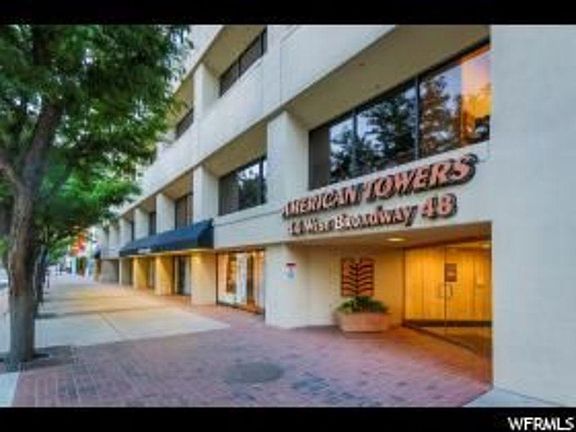 2nd image of 48 W Broadway S #1907