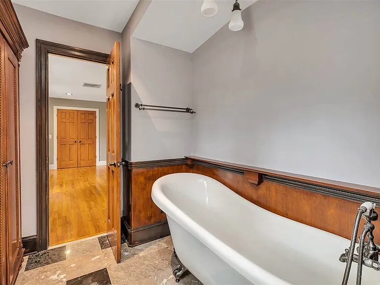 210 Settlers Rd — Photo 43
