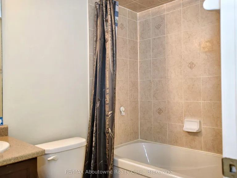 2441 Greenwich Dr #116 — Photo 18