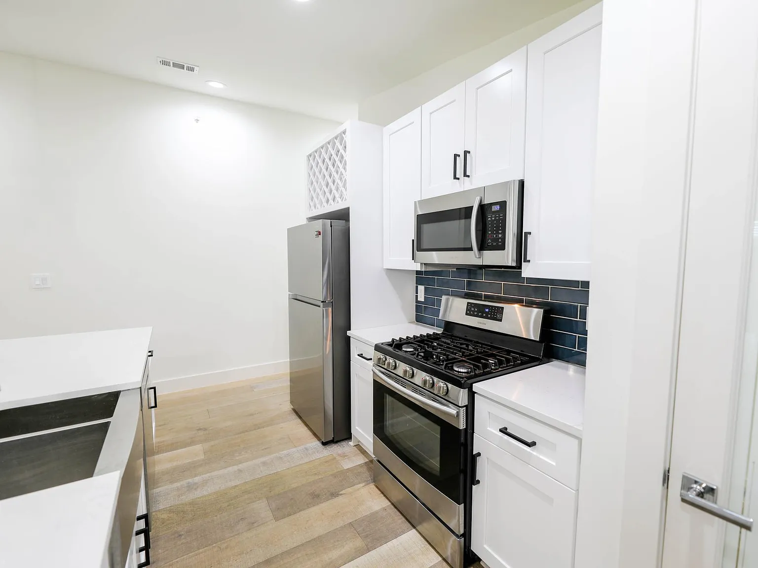 308 Moore Blvd — Photo 4