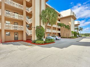 308 Golfview Rd APT 203, North Palm Beach, FL 33408