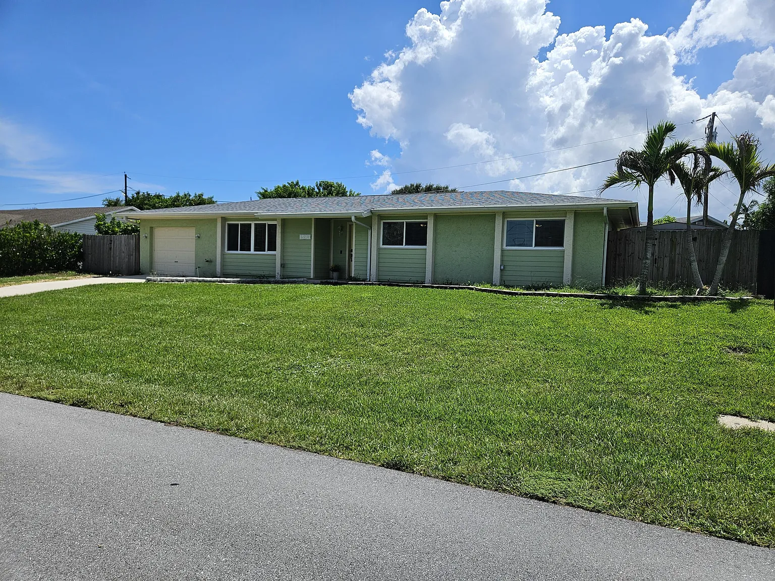 2 bed, 2.0 bath, 1348 sqft, $3,500 — Photo 2