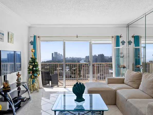 1985 S Ocean Drive #Pha, Hallandale Beach, FL 33009