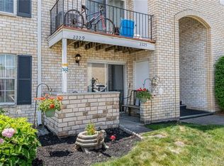 2229 Crew Cir, Dayton, OH 45439