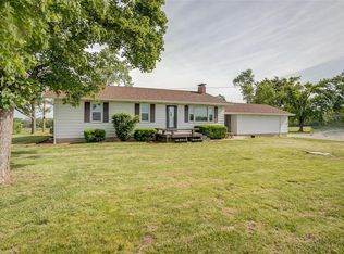 29 Lily Rd, Lenzburg, IL 62255