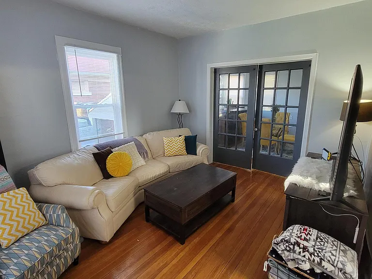 3309 Davenport St — Photo 3