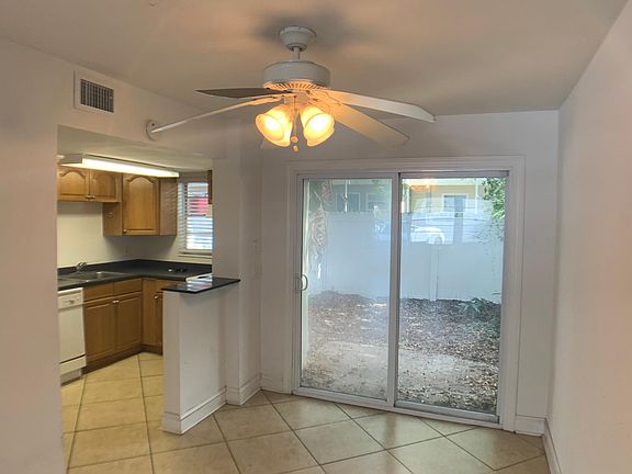 5th image of 2815 W Horatio St APT 9